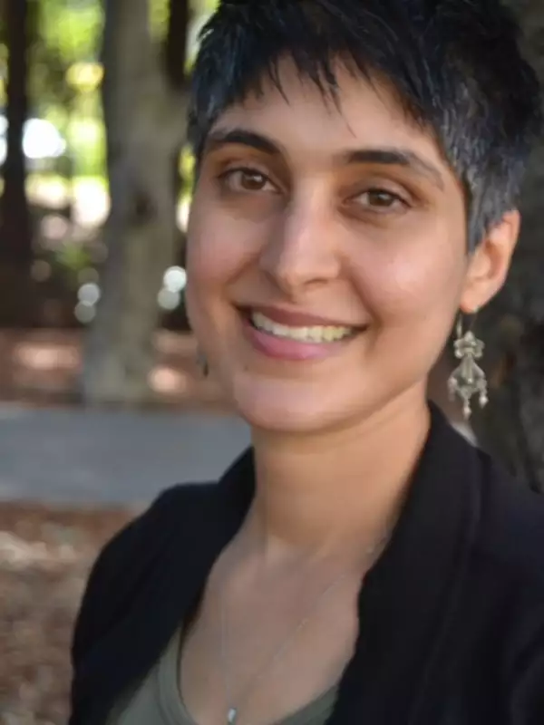 manijeh-moradian-barnard-women-s-gender-and-sexuality-studies