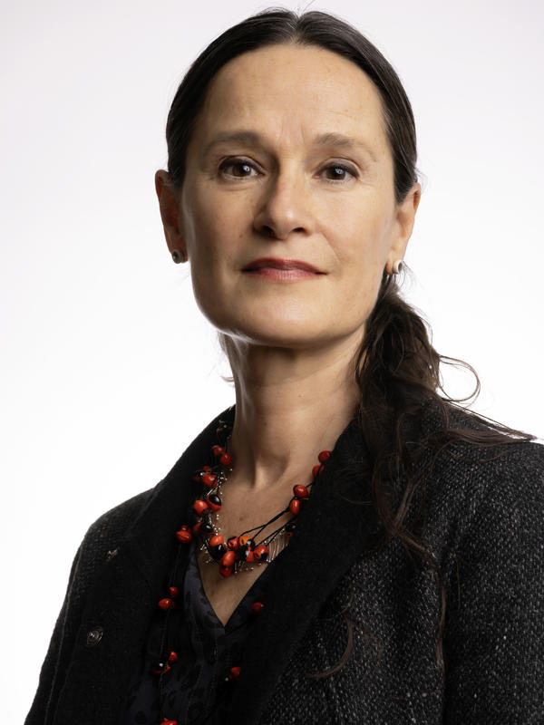Headshot of Professor Nancy Worman